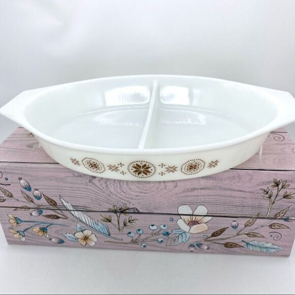 Vintage Pyrex Town and County Divided Casserole Dish